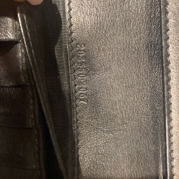 Gucci Guccissima Heart Continental Wallet - Picture 5 of 5